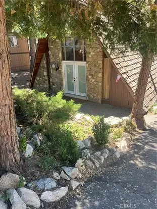 31501 Pleasant Dr Apartment for rent in Running Springs, CA