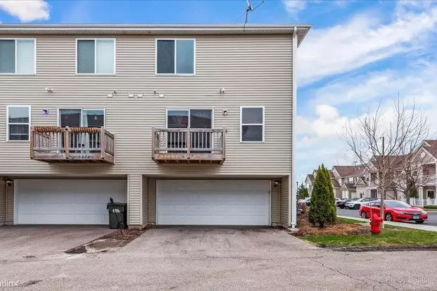 2270 Aurora Dr Apartment for rent in Pingree Grove, IL