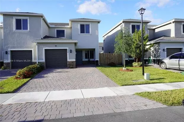 864 SE 17th Ct Apartment for rent in Homestead, FL