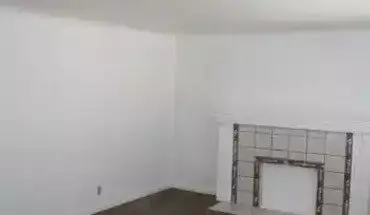 5 of 12 2716 Eureka Way Apartment for rent in Redding, CA