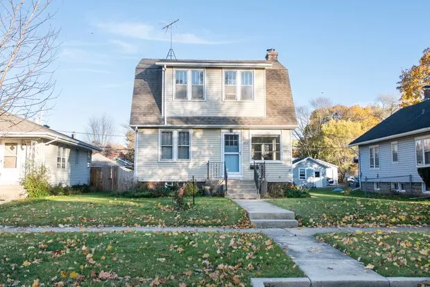 826 N Ctr St Apartment for rent in Naperville, IL