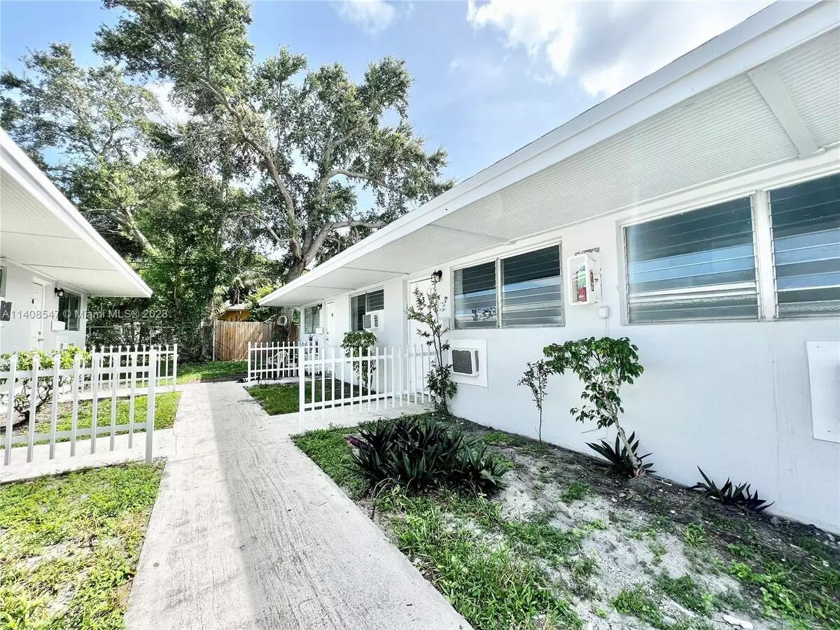711 SW 5th St Apartment for rent in Dania Beach, FL