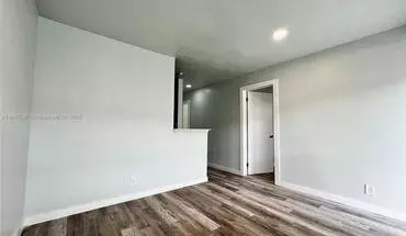 3 of 20 711 SW 5th St Apartment for rent in Dania Beach, FL
