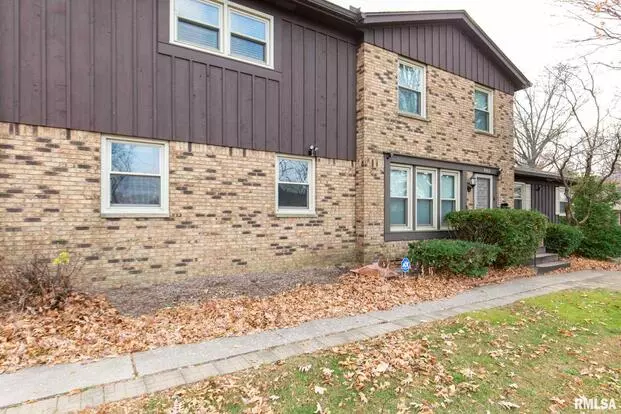3402 56th St Pl Apartment for rent in Moline, IL