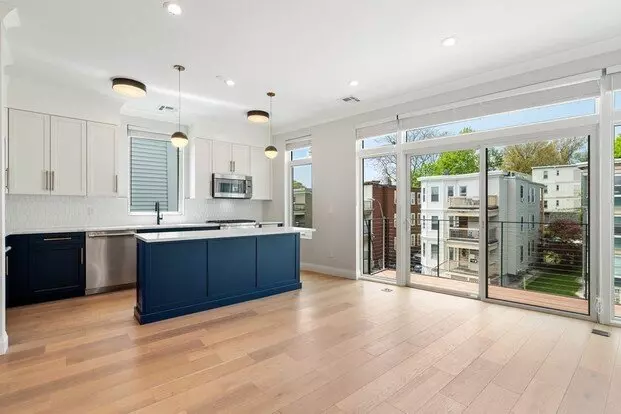 142 Pleasant St Apartment for rent in Boston, MA