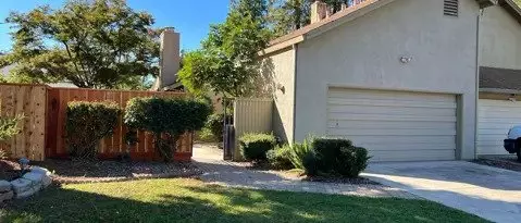 1022 Camphor St Apartment for rent in Mante, CA
