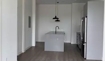 3 of 15 2 Derby Sq Apartment for rent in Salem, MA