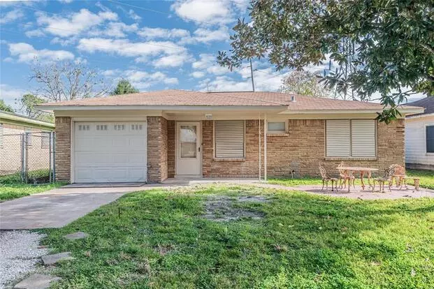 124 S Washington St Apartment for rent in Texas City, TX