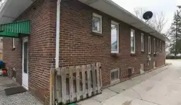 4 of 143 897 Deerfield Rd Apartment for rent in Highland Park, IL