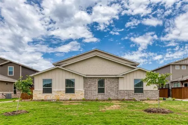 613 Harvest Moon Dr Apartment for rent in Venus, TX