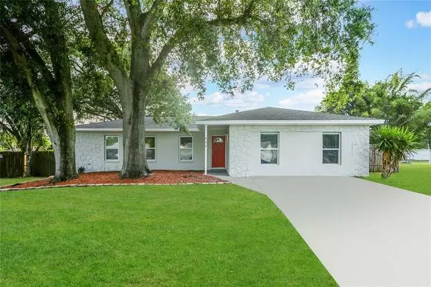 622 Barkfield Loop Apartment for rent in Brandon, FL