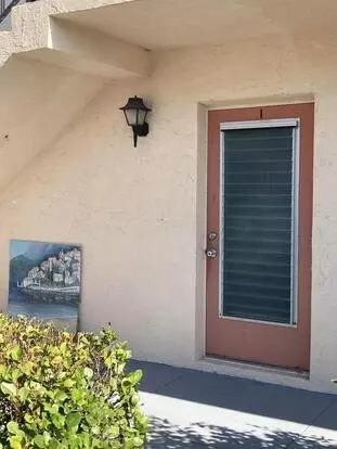 2950 SE Ocean Blvd Apartment for rent in Stuart, FL