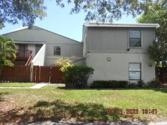 23 Crossings Cir Apartment for rent in Boynton Beach, FL