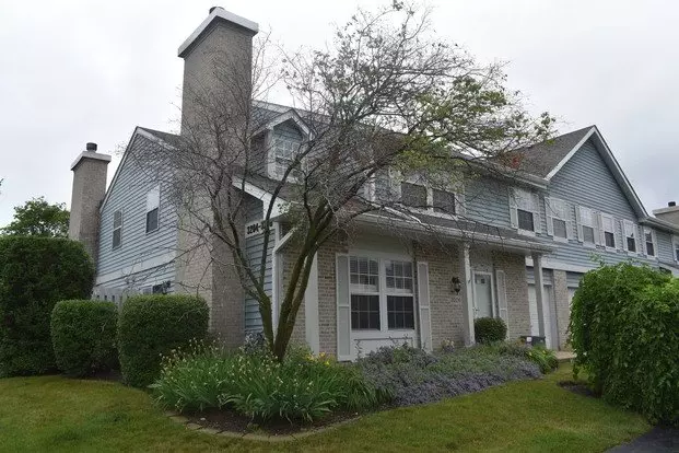 3206 Anton Dr Apartment for rent in Aurora, IL