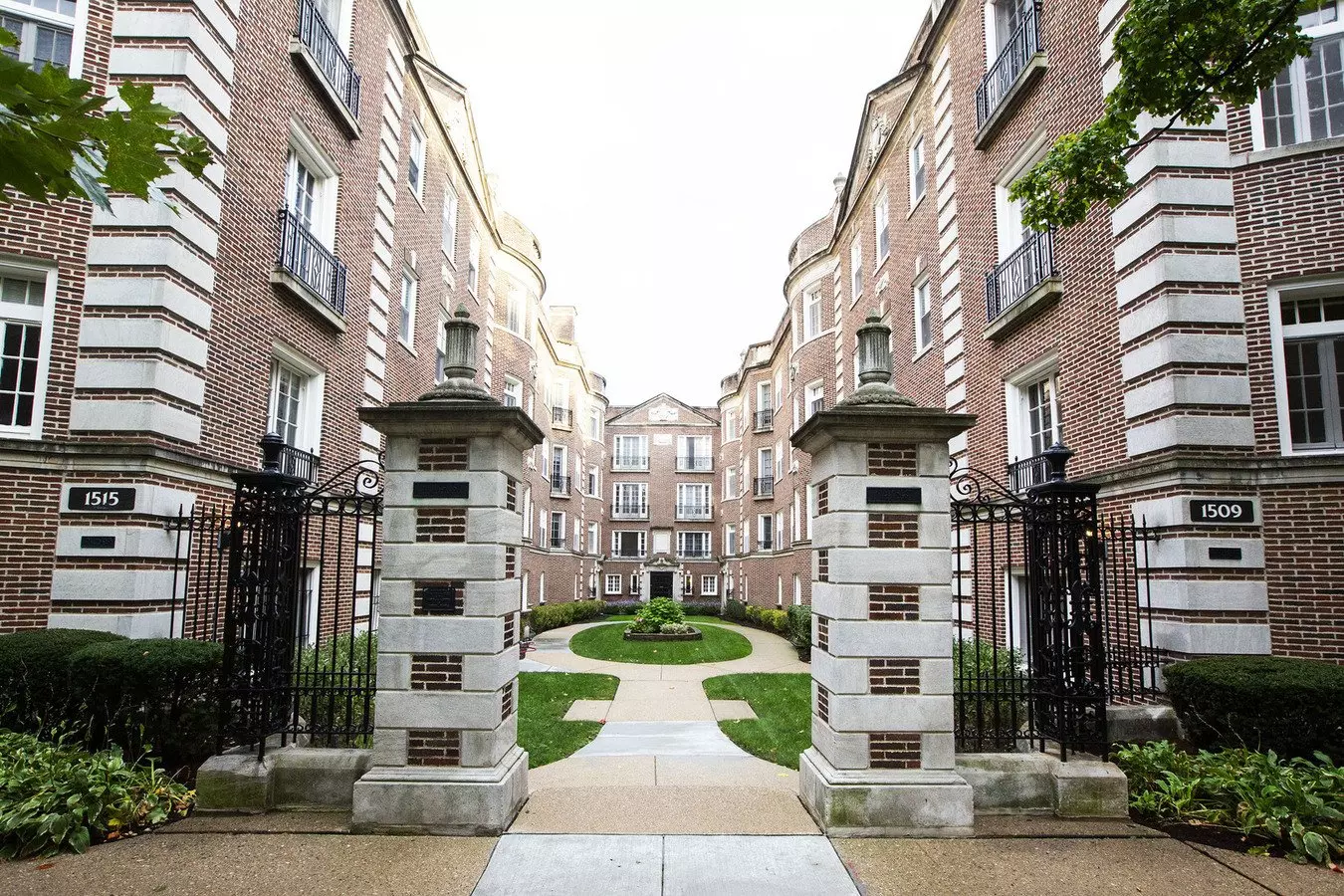 2 of 2 1511 Hinman Ave Apartment for rent in Evanston, IL