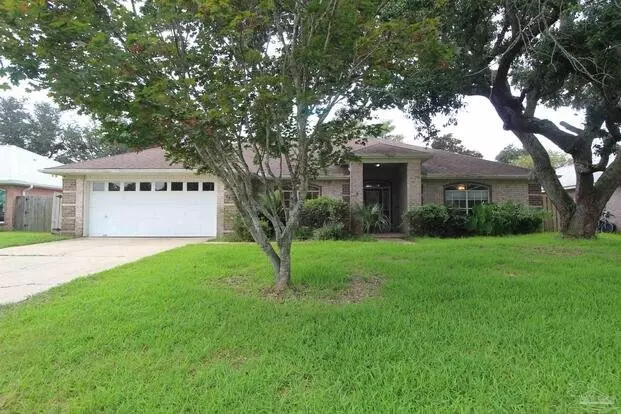 7825 Lola Cir Apartment for rent in Navarre, FL