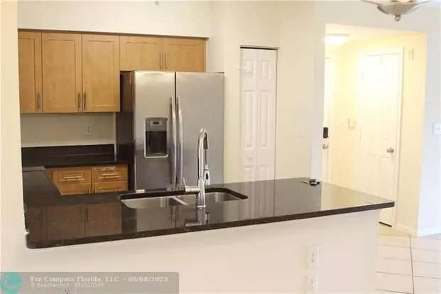 6565 Emerald Dunes Dr Apartment for rent in West Palm Beach, FL