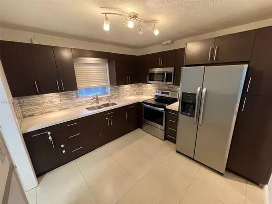 5170 SW 40th Ave Apartment for rent in Fort Lauderdale, FL