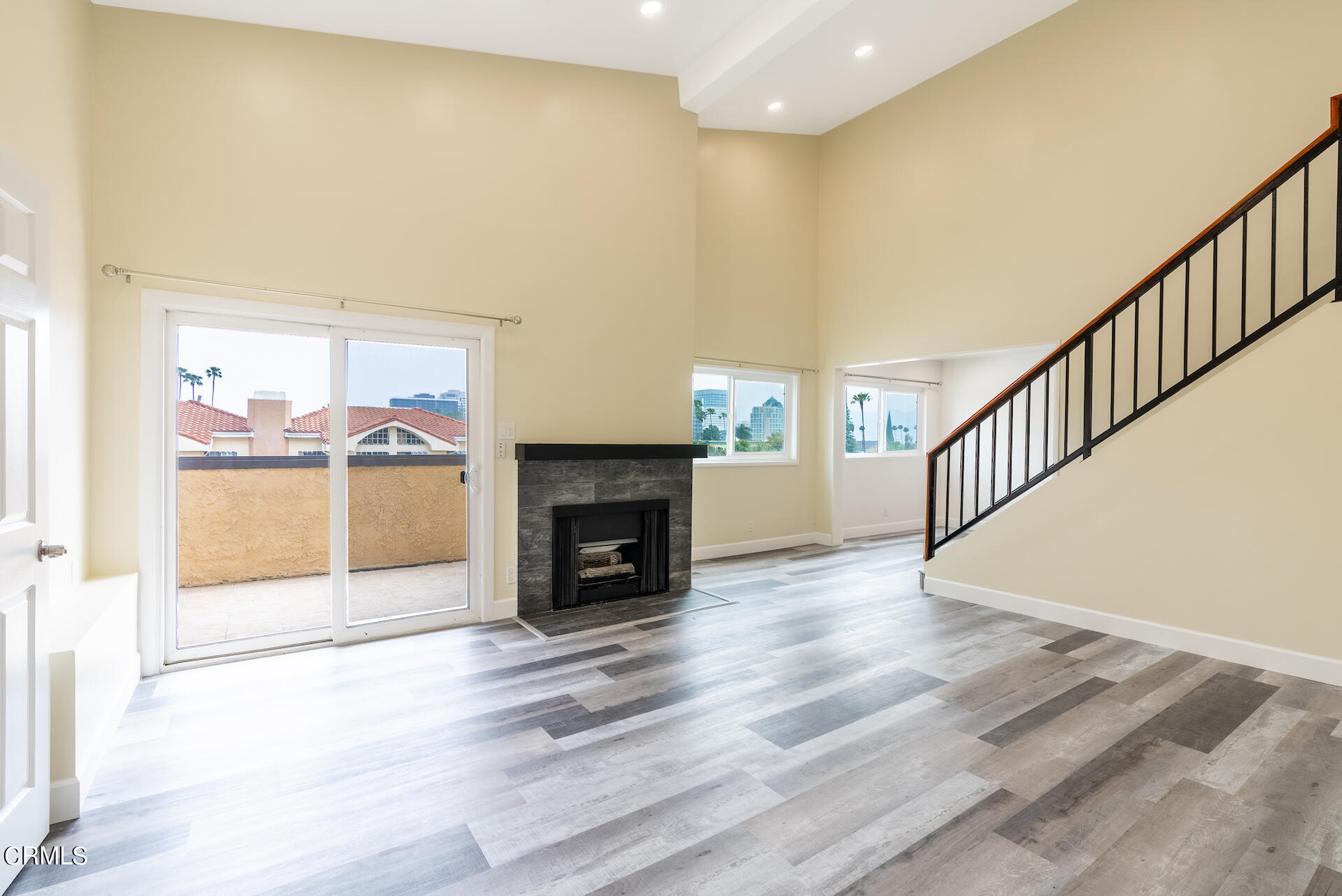 320 E Stocker St Apartment for rent in Glendale, CA