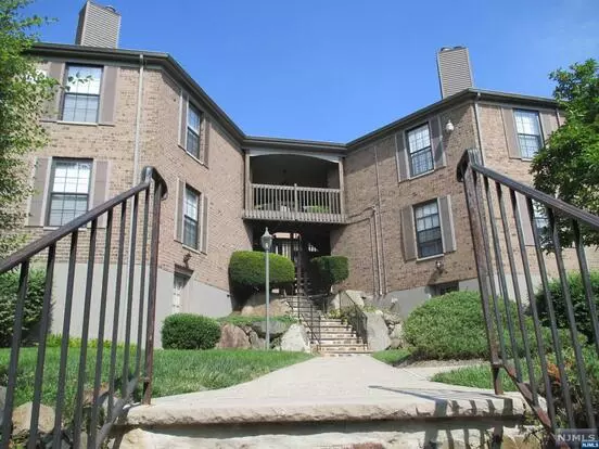 181 Long Hl Rd Apartment for rent in Little Falls Twp, NJ