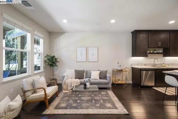 418 Persimmon Cmn Apartment for rent in Livermore, CA