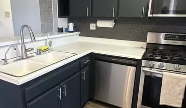 5 of 38 18530 Hatteras St Apartment for rent in Tarzana, CA