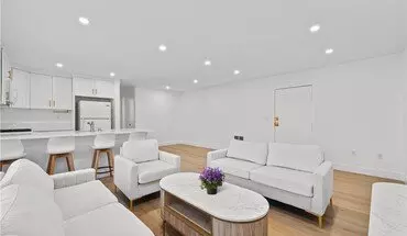 2 of 38 18530 Hatteras St Apartment for rent in Tarzana, CA