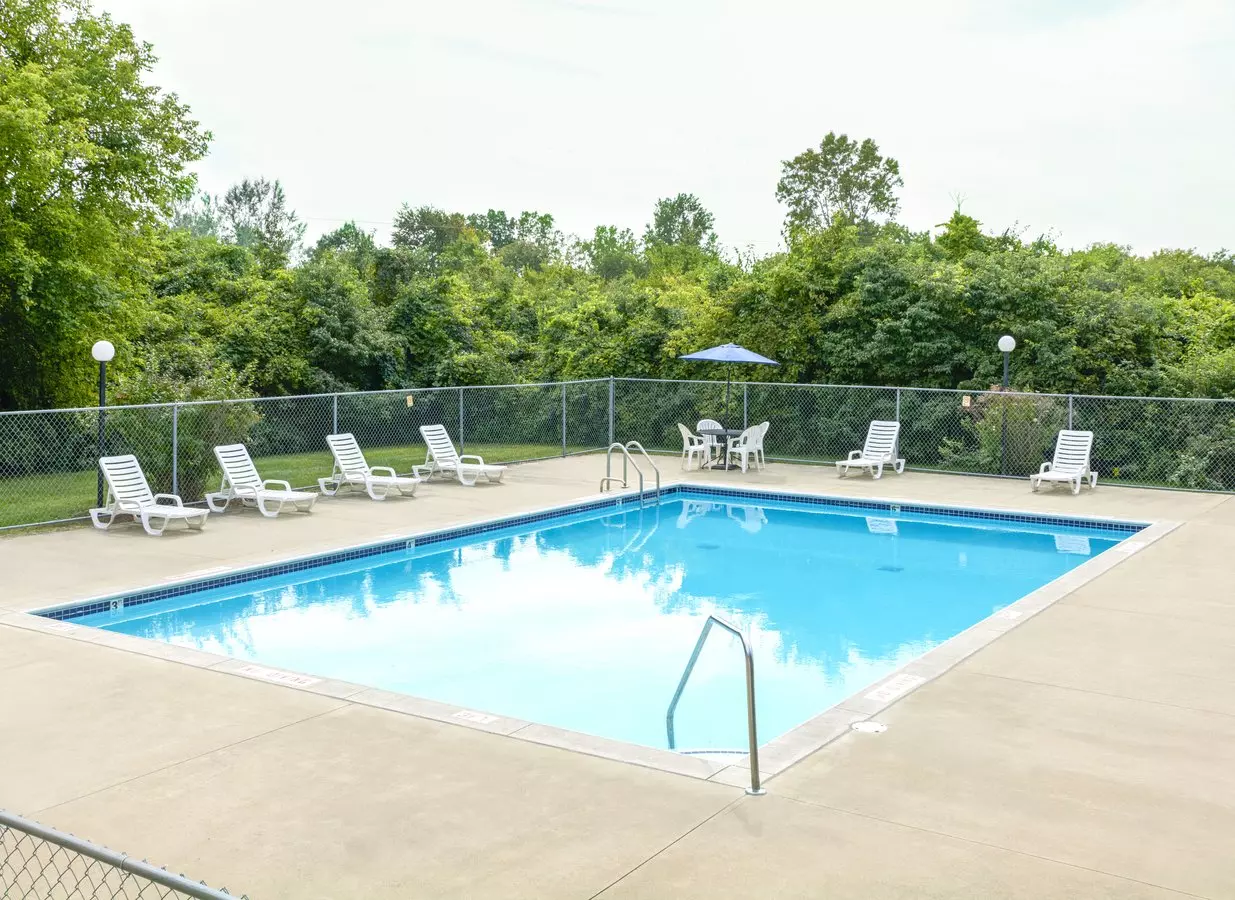 Bridgewood Apartments Apartment for rent in Brownstown, MI