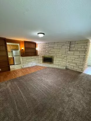 2533 E Cherry St Apartment for rent in Springfield, MO