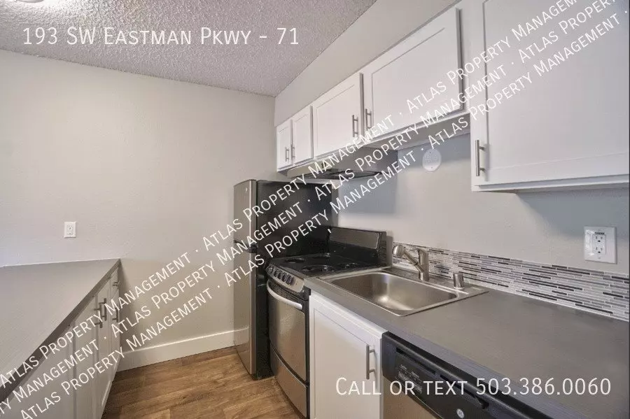 193 SW Eastman Pkwy Apartment for rent in Gresham, OR