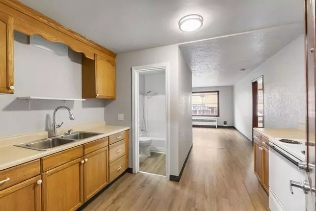 403 1/2 Garfield St S Apartment for rent in Tacoma, WA