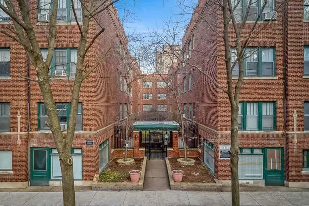630-38 1/2 W. Arlington Apartment for rent in Chicago, IL