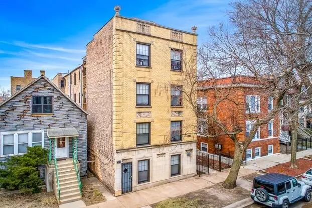 3618-20 N. Marshfield Apartment for rent in Chicago, IL 3618-20 N. Marshfield Apartment for rent in Chicago, IL