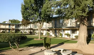 5 of 9 Sequoia Gardens Apts Apartment for rent in Fresno, CA