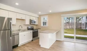 2 of 35 Clover Leaf Apartments Apartment for rent in Saco, ME