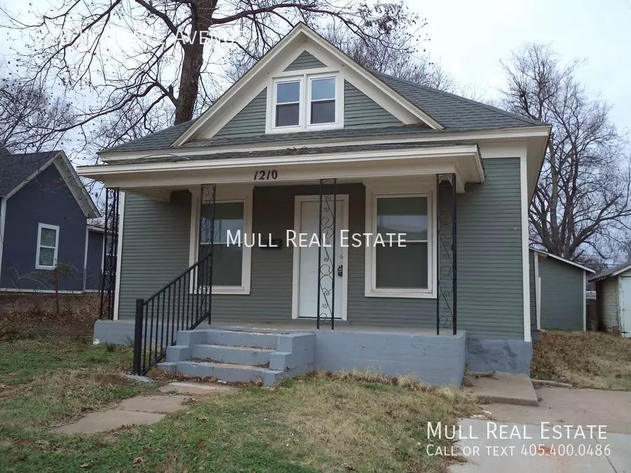 1210 W Noble Ave House for rent in Guthrie, OK