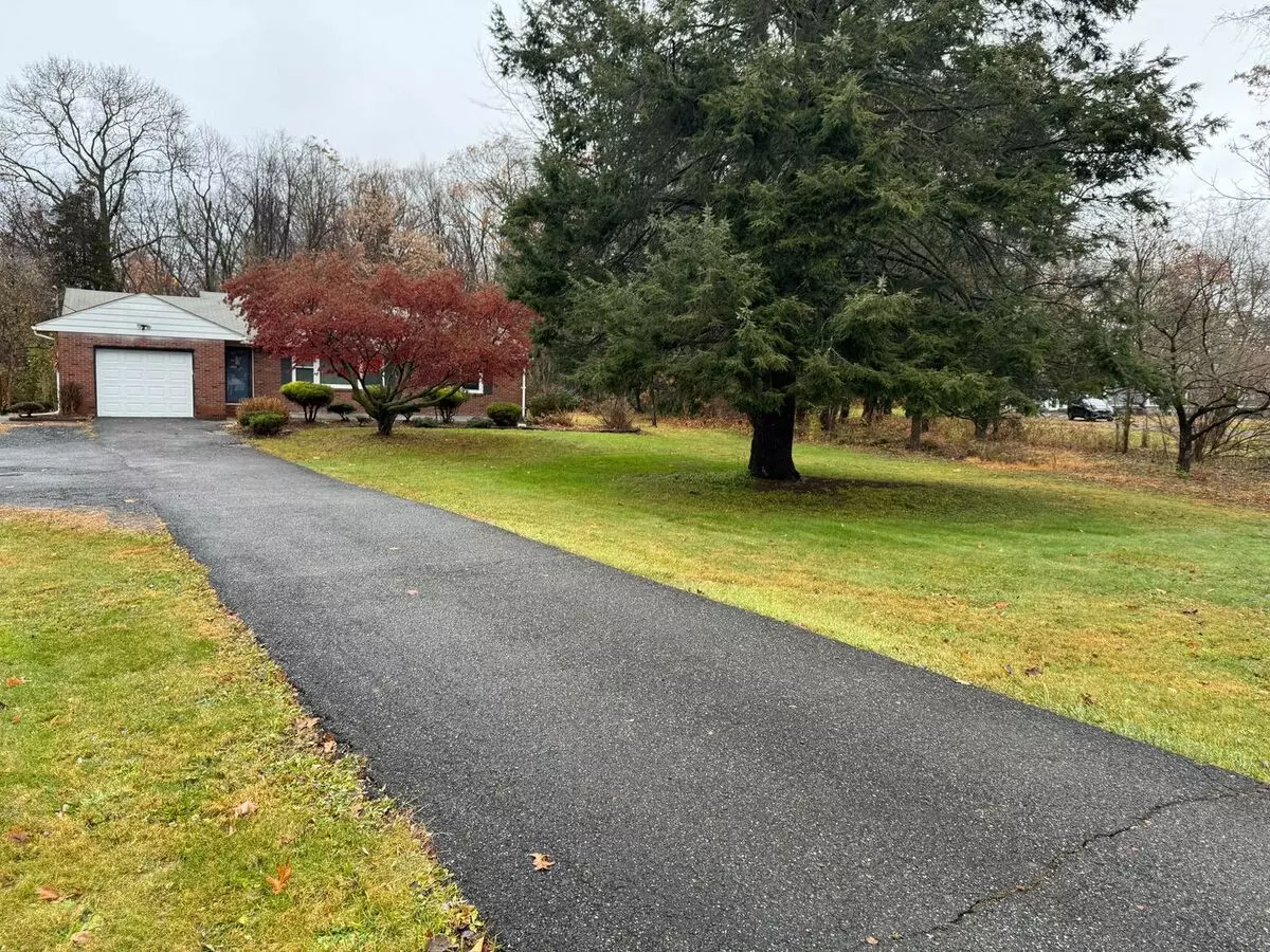 Spacious 2 Br On 2 Acres House for rent in Newburgh, NY