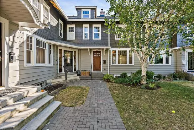 Modern 4-story Townhouse In Tacoma’s Historic Stadium District | 4 Bed, 3 Bath W/ Private Patio! Apartment for rent in Tacoma, WA