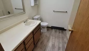 2 of 16 294 Meadowcreek Ct Apartment for rent in Pewaukee, WI