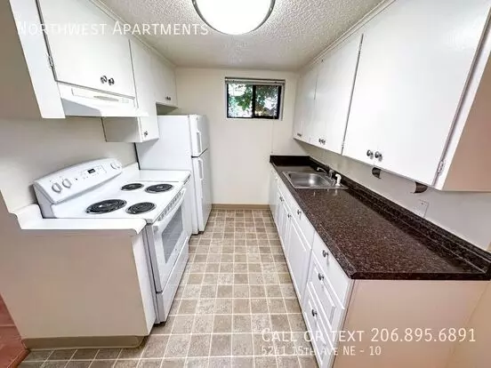 5241 15th Ave NE Apartment for rent in Seattle, WA