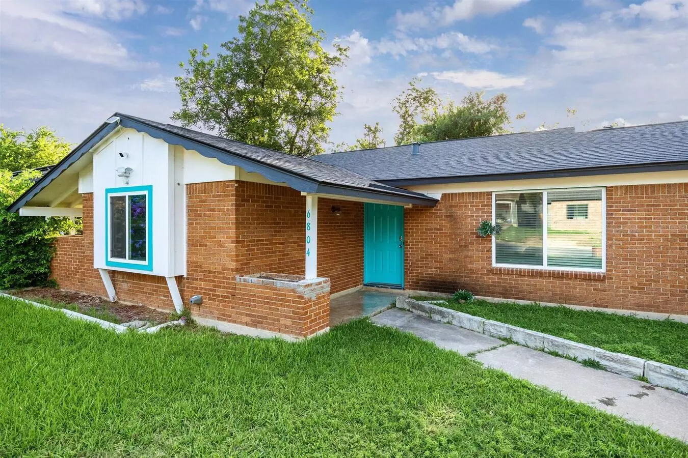 3br 2ba Home In East Austin – Near University Hills & Windsor Park! House for rent in Austin, TX