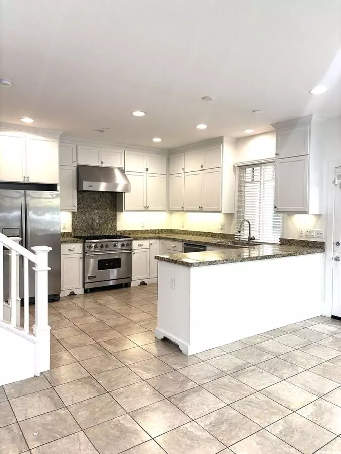 Pet Friendly 4 Bedroom 3.5 Bath Delightful Home ~available Now In Fremont~ House for rent in Fremont, CA