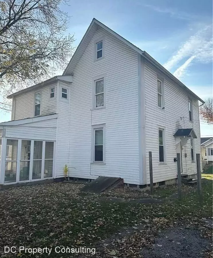 Garfield Duplex Apartment for rent in Canton, OH