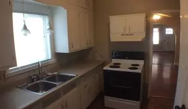 4 of 7 758 1/2 S 3rd Ave Apartment for rent in Sioux Falls, SD