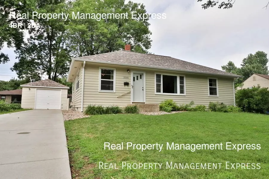 2101 S Jefferson Ave House for rent in Sioux Falls, SD