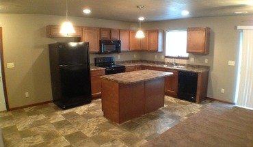 1101 Legendary Dr Apartment for rent in Harrisburg, SD