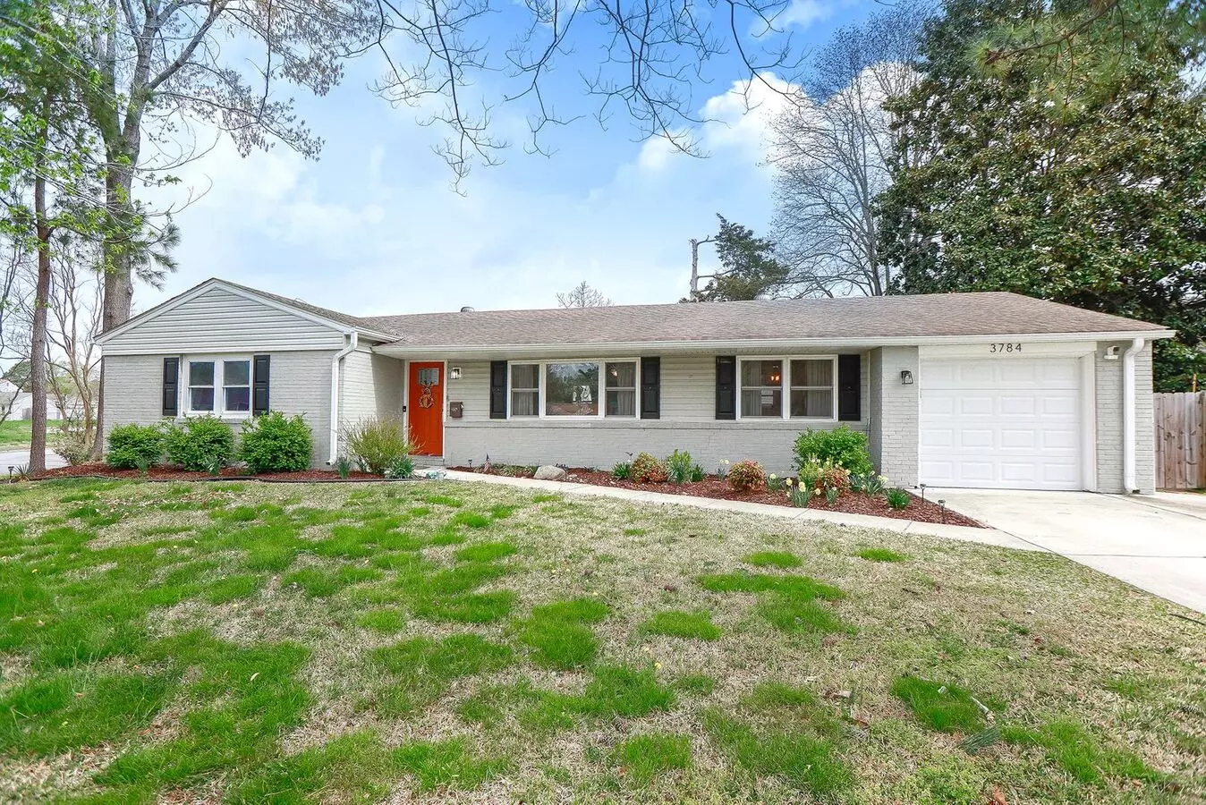 Stylish 3-bed Brick Home In Central Vb! House for rent in Virginia Beach, VA