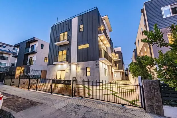 242 1/2 N Dillon St Apartment for rent in Los Angeles, CA