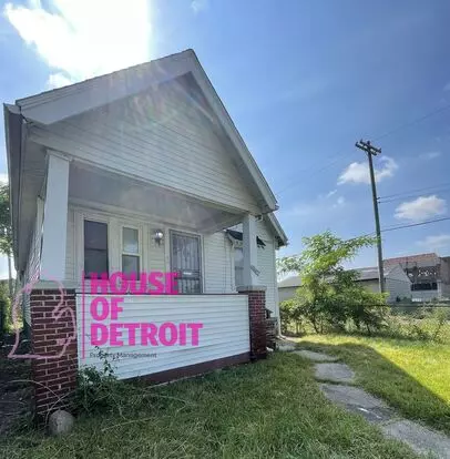 3 Bedroom 1 Bath Free Pre-screen Apartment for rent in Detroit, MI