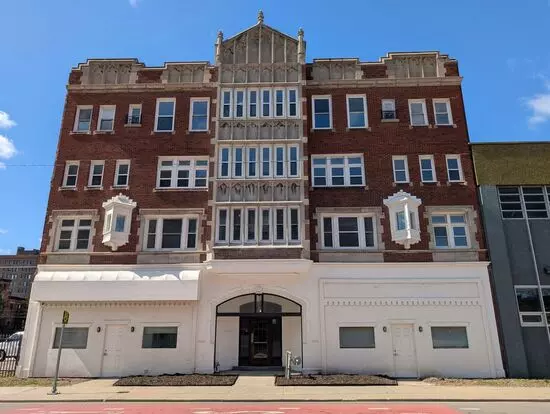 3523-3525 Cass Ave Apartment for rent in Detroit, MI